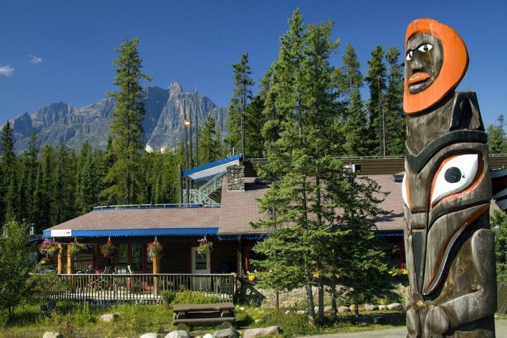 Sunwapta Falls Rocky Mountain Lodge Τζάσπερ Εξωτερικό φωτογραφία